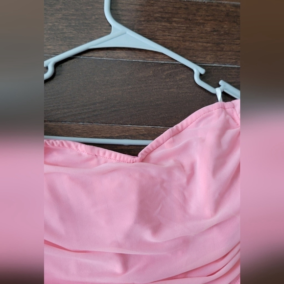 Pink Ruched Off-Shoulder Crop Top – Feminine & Fun - Picture 4 of 8